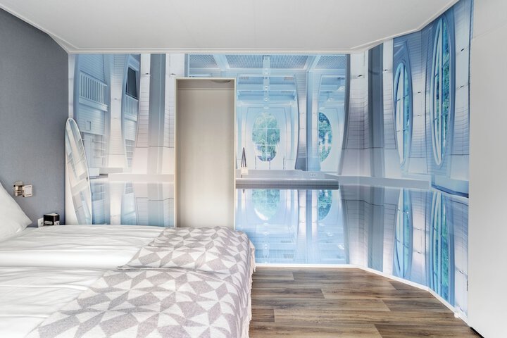 Room 30 of 108