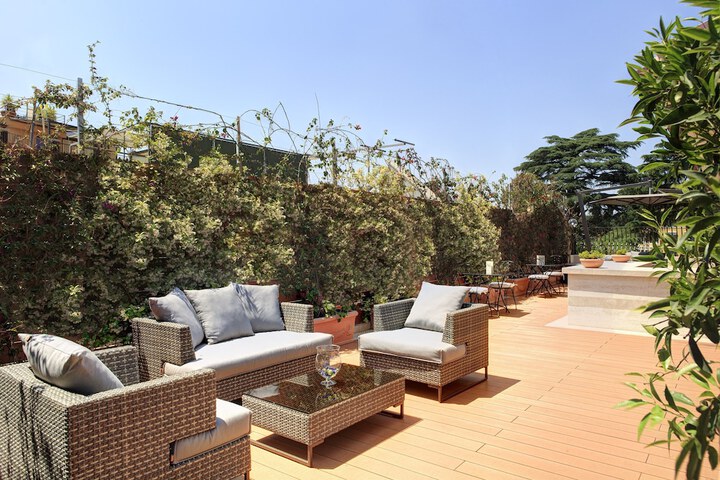 Terrace/Patio 76 of 83
