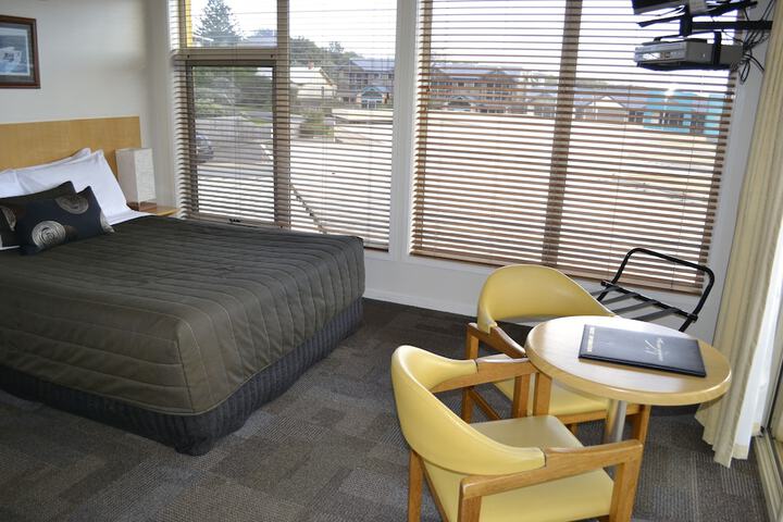 Room 5 of 51
