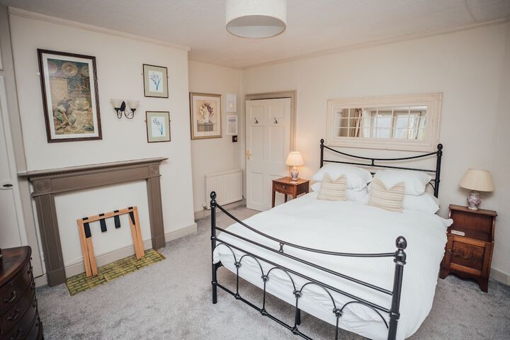 Farthings Hotel and Restaurant in Taunton