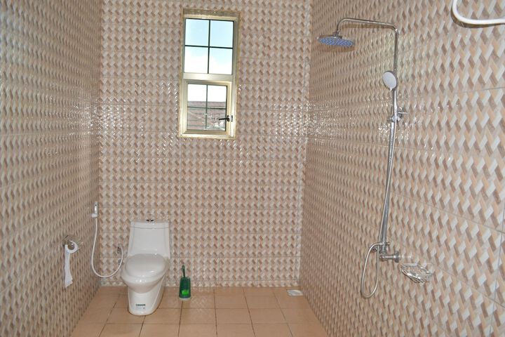 Room 17 of 35