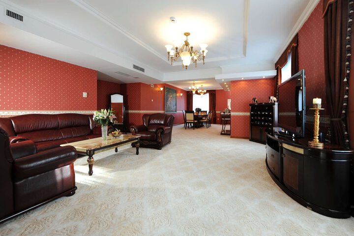 Room 22 of 326
