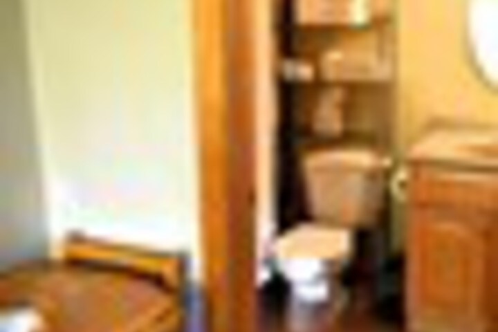 Room 152 of 288