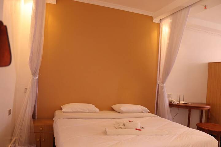 Room 14 of 15
