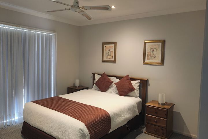 Room 15 of 49