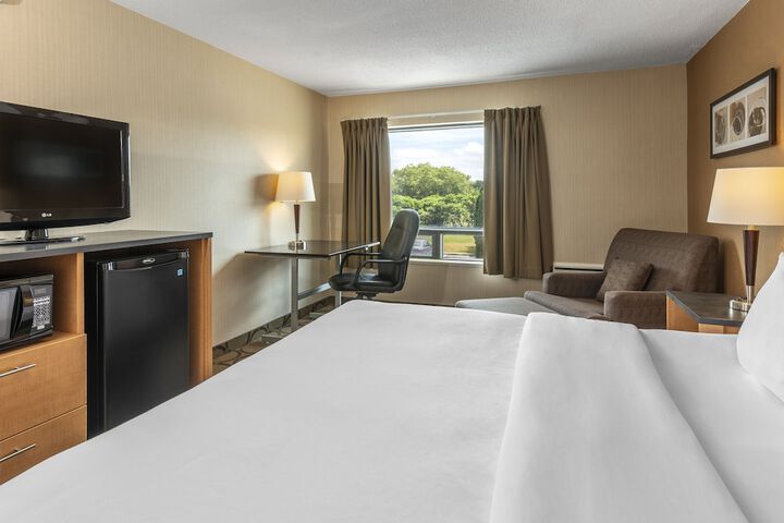 Room 13 of 35
