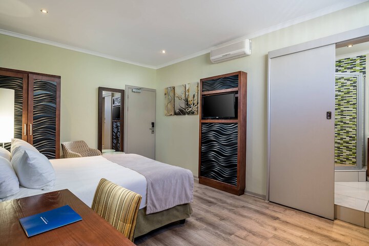 Room 27 of 75