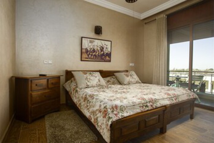 Room 13 of 22