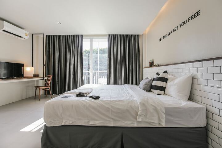 Room 7 of 61