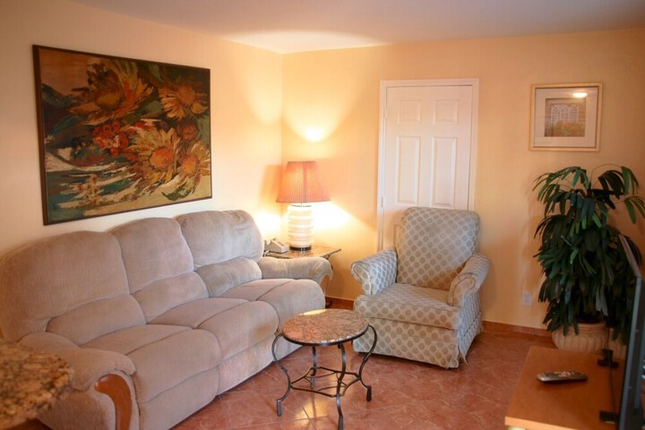 Room 30 of 48