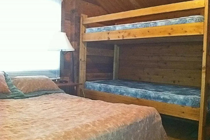 Exterior of Lake Texoma Camping Resort Cabin 10