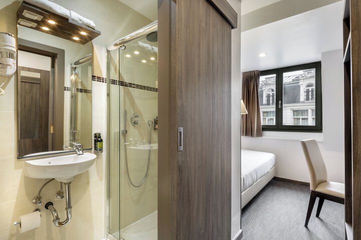 Bath Photo