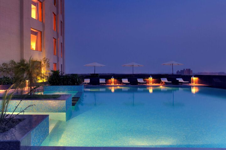 Pools & Facilities