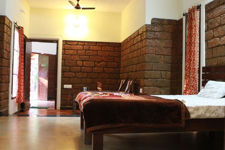 Room 14 of 34