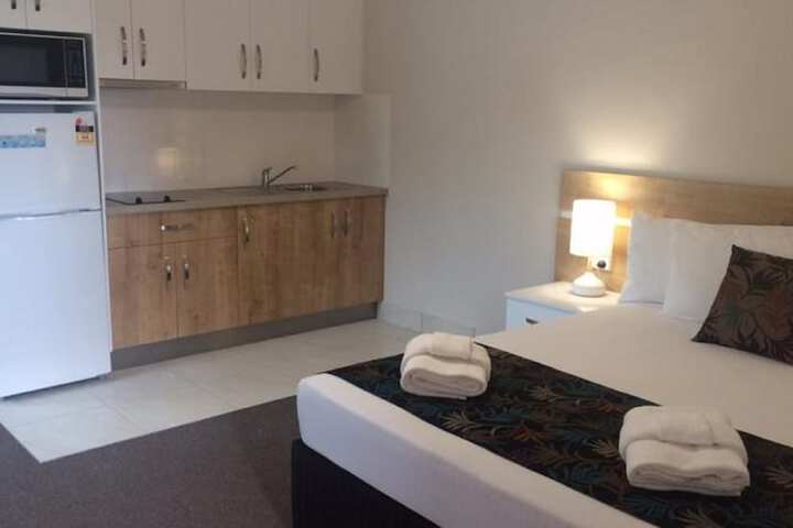 Room 11 of 39