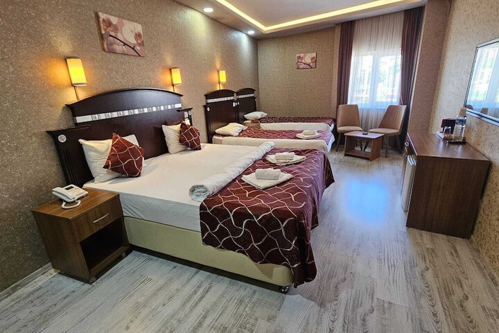 Room 37 of 64