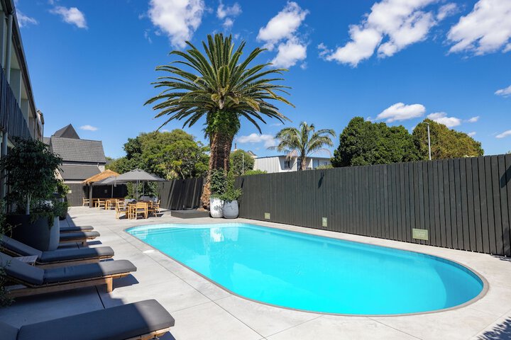 Pool 78 of 138