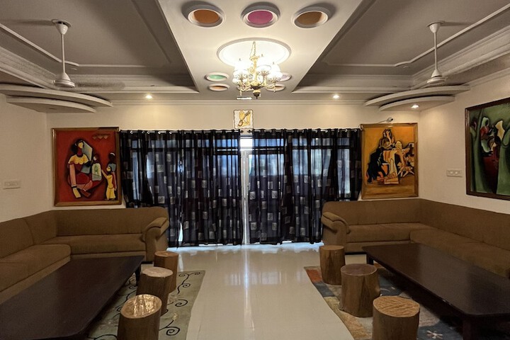 Room 15 of 26