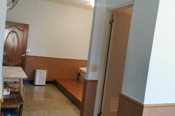 Room 22 of 91