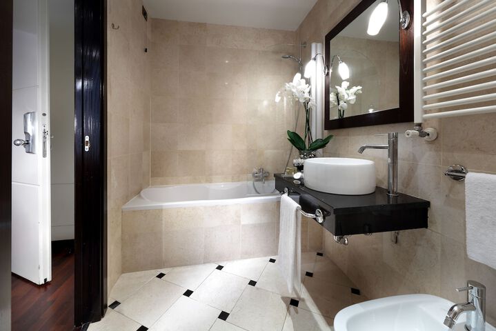 Bathroom Interior Photo