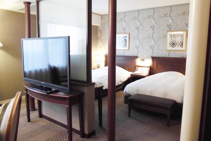 Room 12 of 88