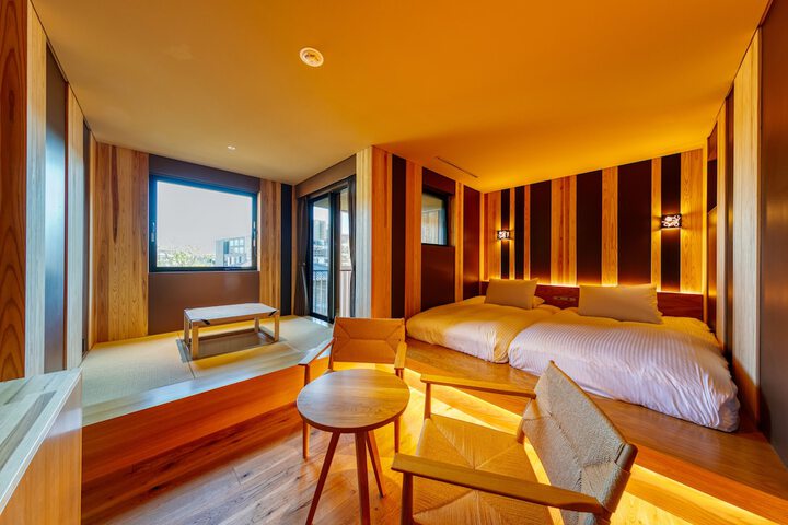 Room 7 of 40