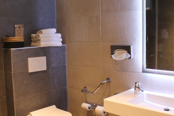 Room 40 of 75
