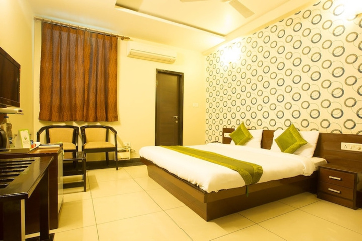 Room 4 of 21