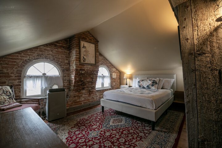 Room 5 of 29