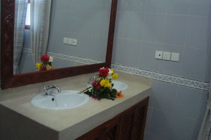 Room 14 of 22