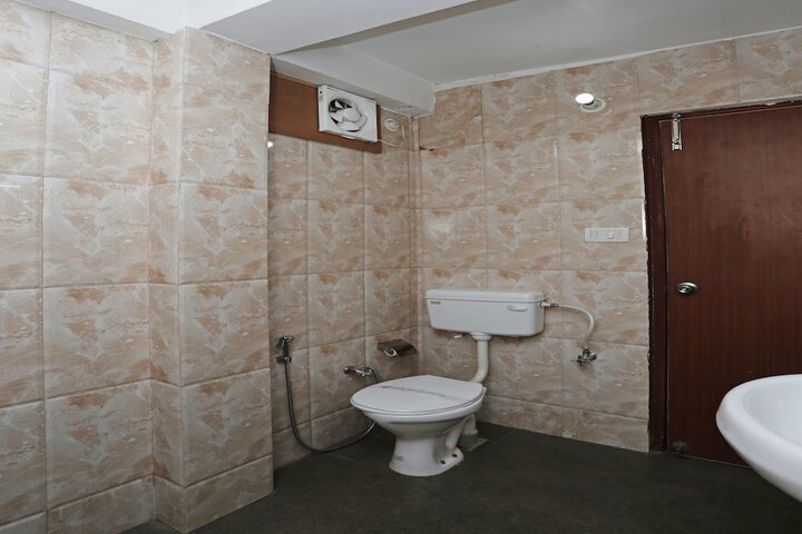 Room 15 of 18