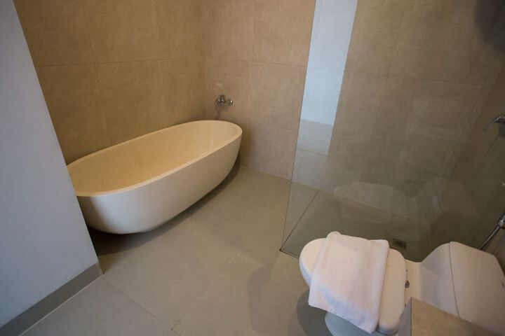 Room 17 of 26
