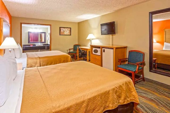 Room 11 of 21