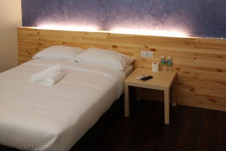Room 21 of 31