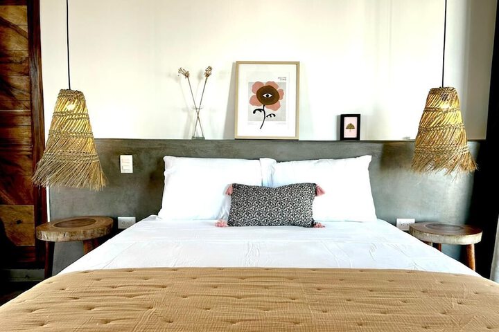 Room 42 of 151
