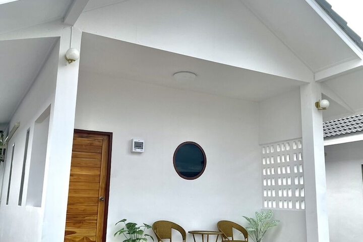 Room 3 of 12