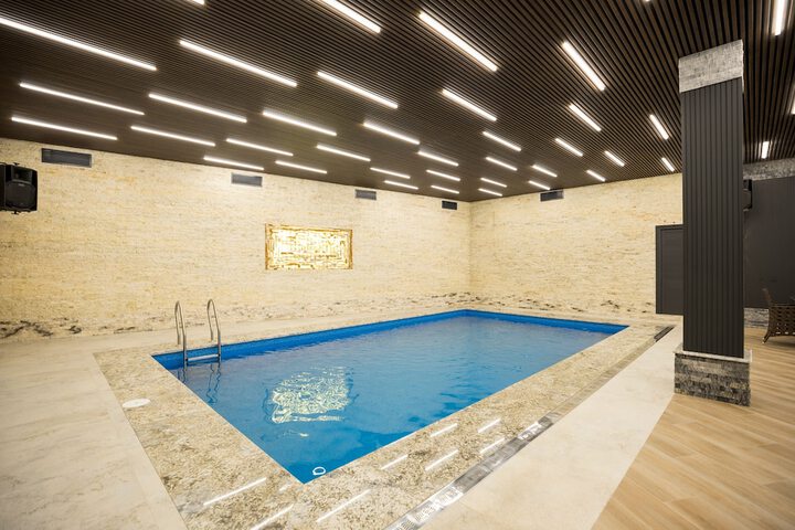 Pool 56 of 76