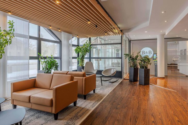 Guest Lobby