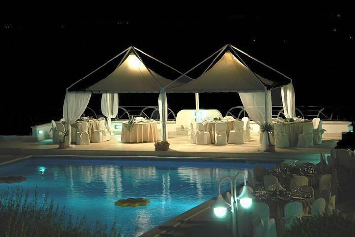 Hotel with Pool