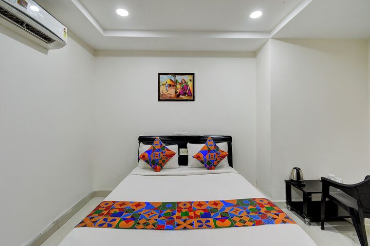 Room 17 of 32