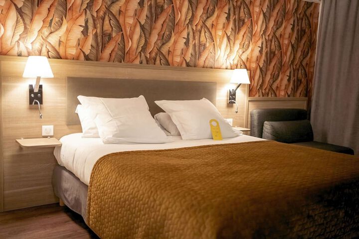 Room 30 of 79