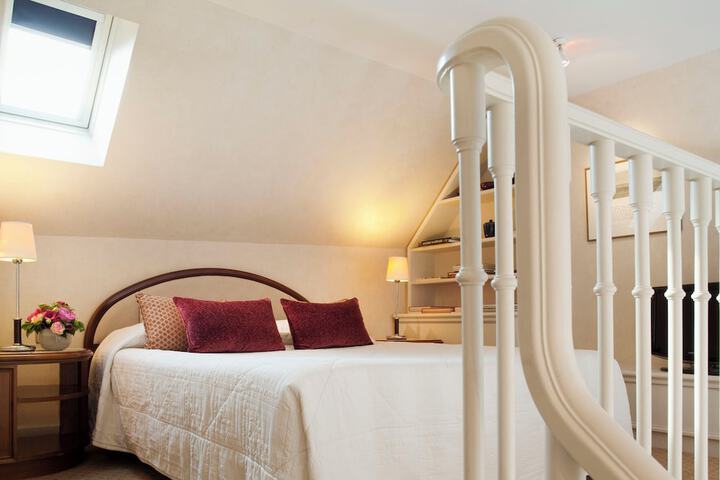 Room 13 of 26