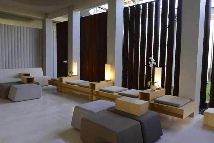 Lobby Entry