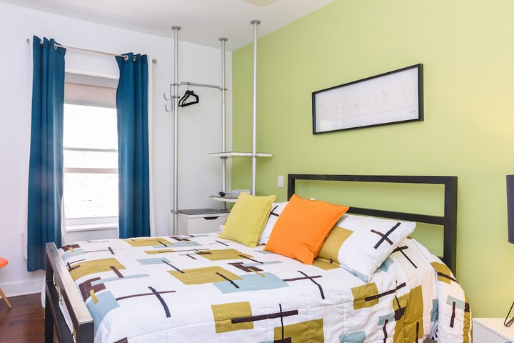 Room 45 of 114