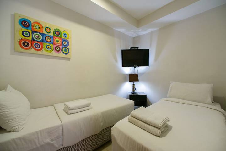 Room 14 of 63