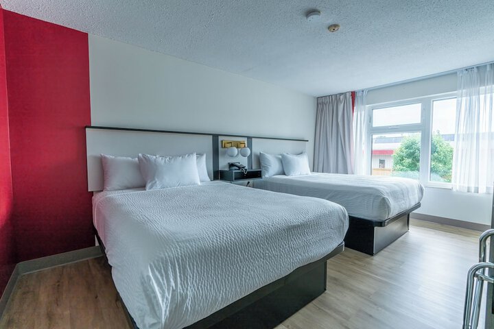 Room 17 of 29