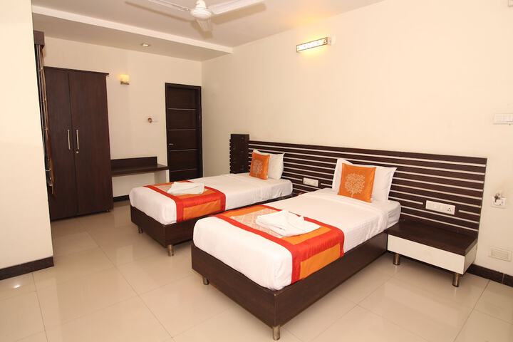 Room 10 of 56