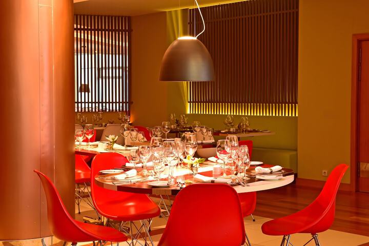 Dining 147 of 250