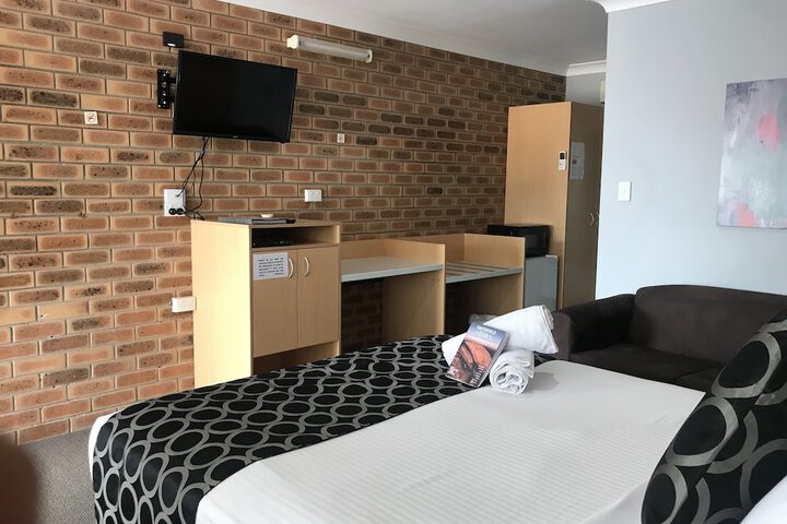 Room 34 of 152