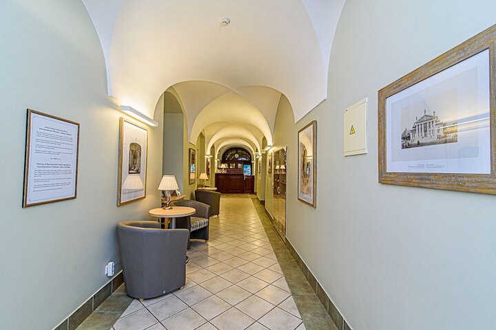 Hotel 2 of 74